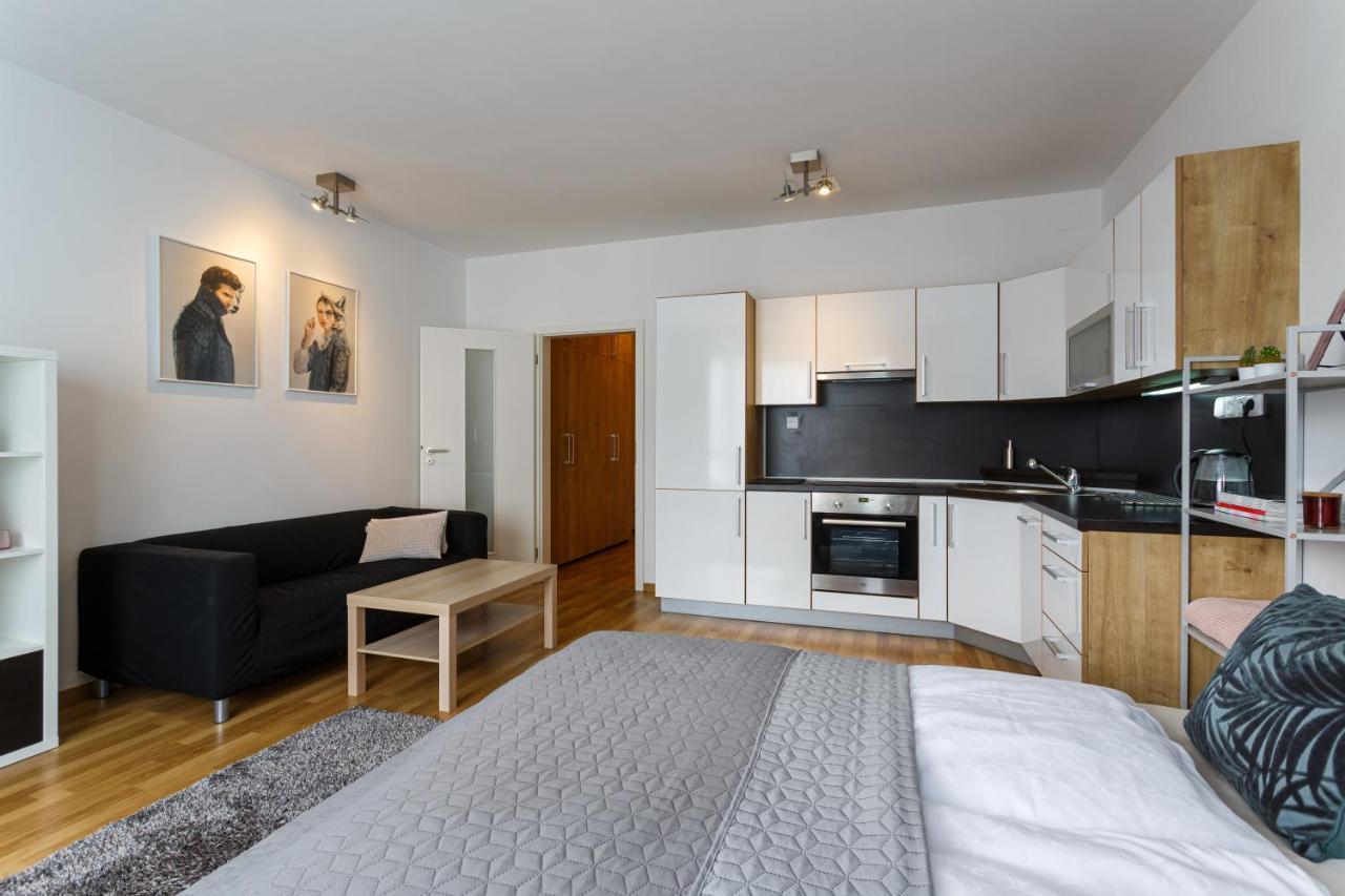 Golden Apartments Rezidence Nova Karolina Οστράβα Εξωτερικό φωτογραφία
