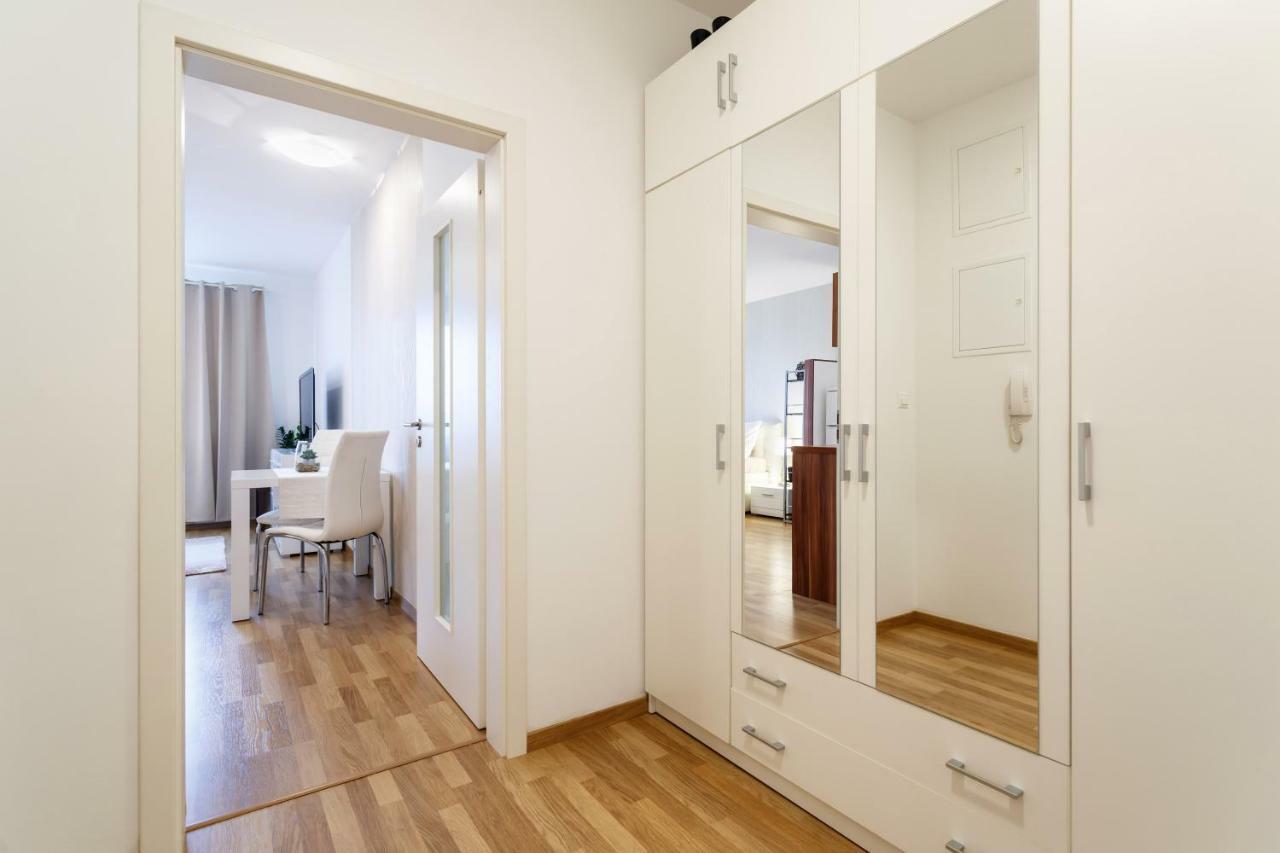 Golden Apartments Rezidence Nova Karolina Οστράβα Εξωτερικό φωτογραφία