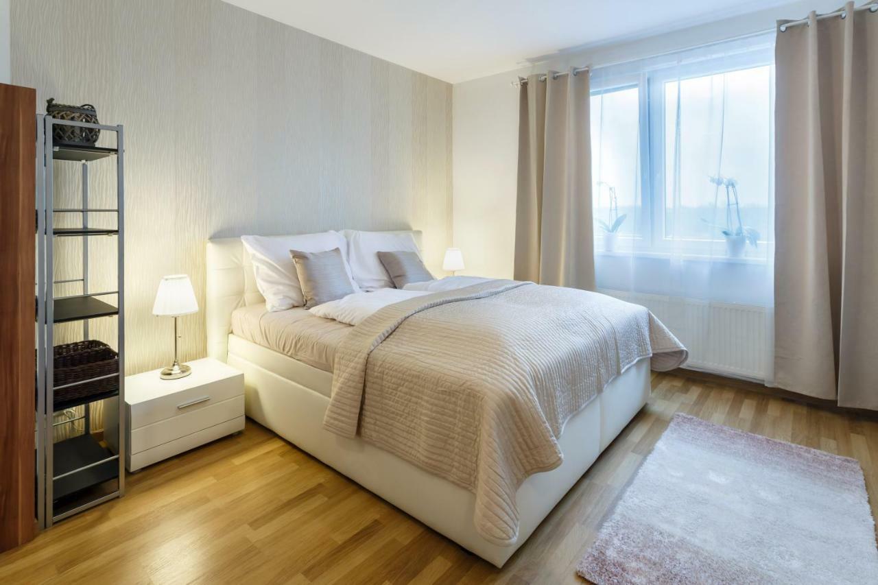 Golden Apartments Rezidence Nova Karolina Οστράβα Εξωτερικό φωτογραφία